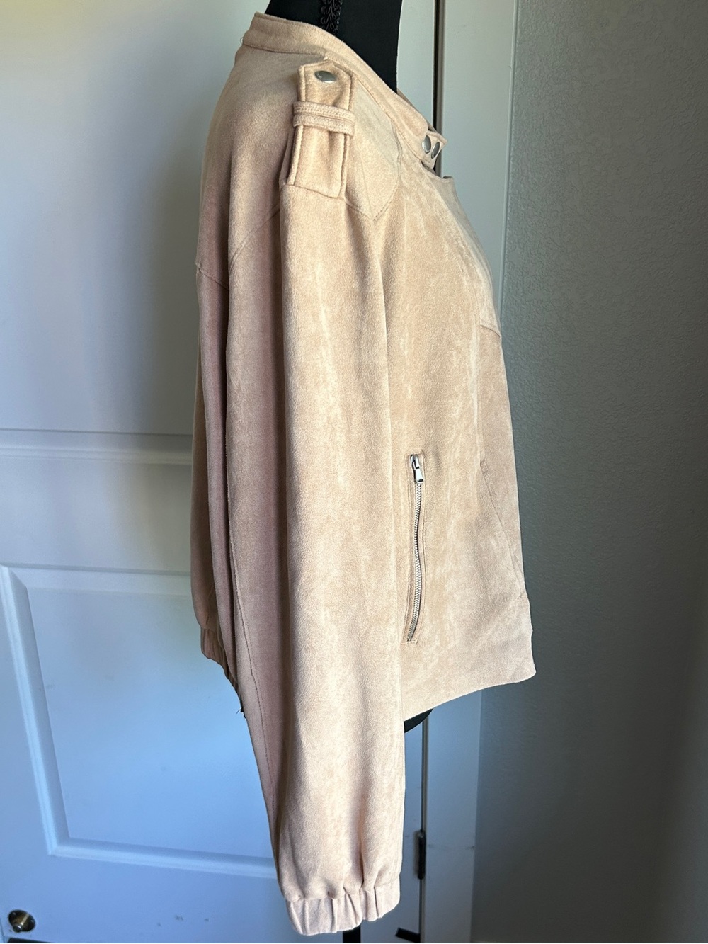 Blank NYC Blush Suede Moto Bomber Jacket - Picture 5 of 6